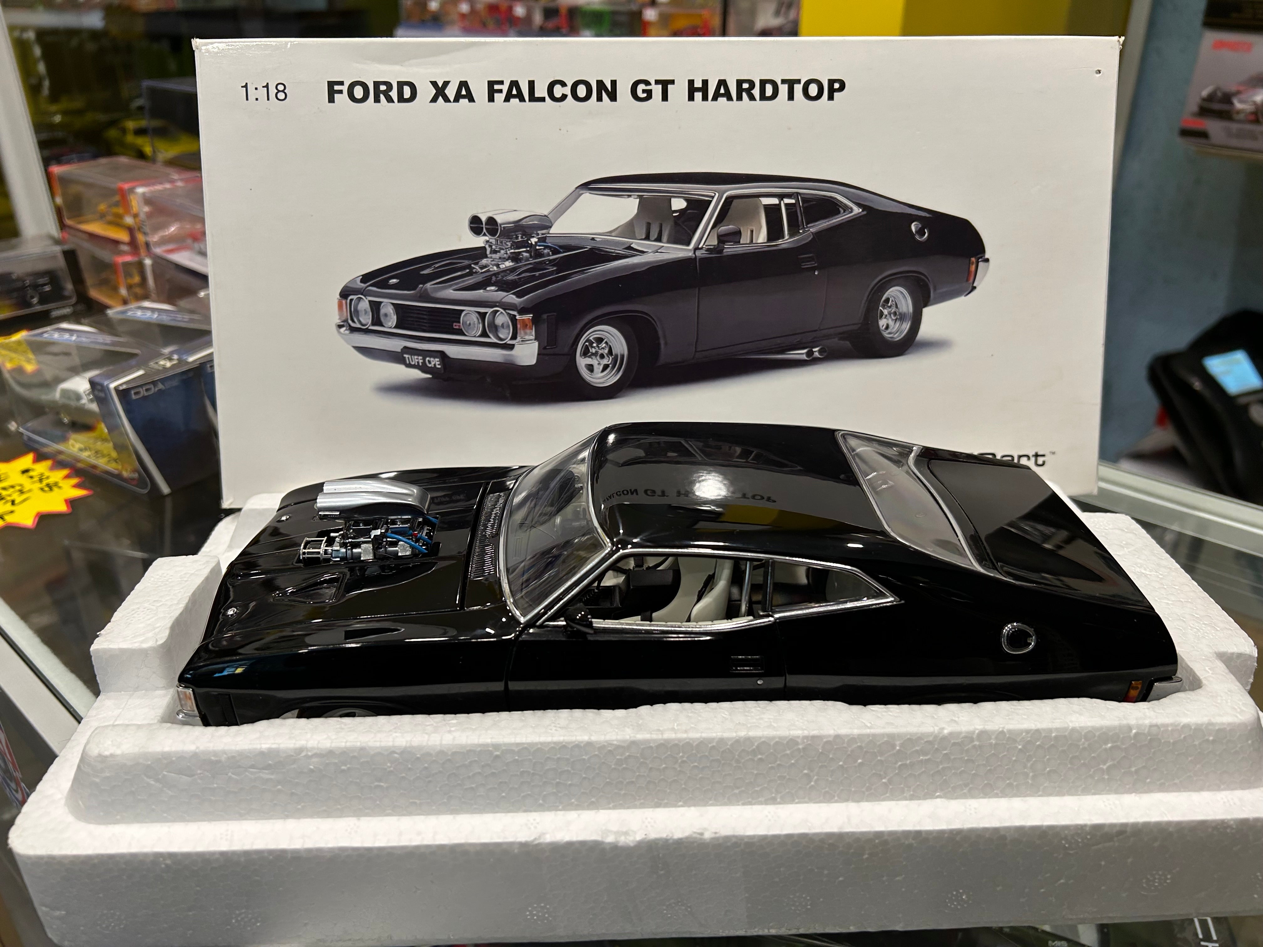 1:18 Ford XA Falcon GT Hardtop Coupe Street Machine Blown Black – Hightek  Diecast Models