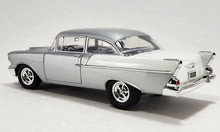 Load image into Gallery viewer, 1:18 1957 Chevrolet 150 Street Strip Silver/White (A1807016)
