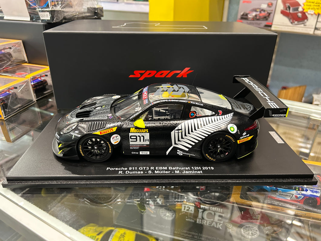 1:18 Porsche 911 GT3 R #911 Earl Bamber Motorsport 2019 Bathurst 12 Hour - Romain Dumas / Mathieu Jaminet / Sven Müller (18SP216)